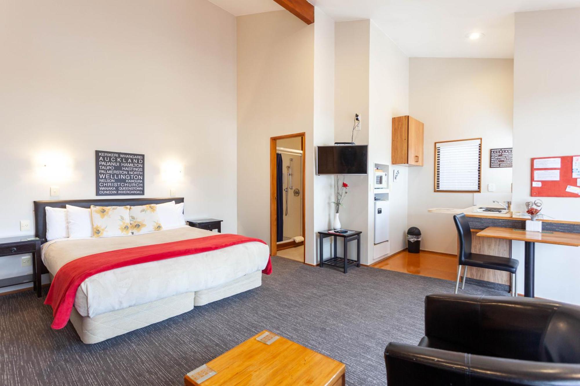 Cascades Lakefront Motel Lago Lago Taupo Camera foto A studio apartment in New Zealand